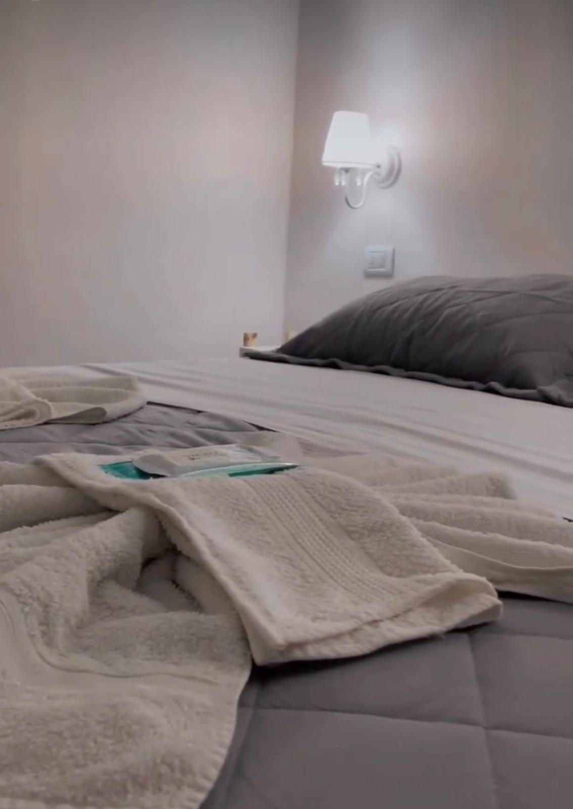 Aguila Blanca Hotel Вила Гесел Екстериор снимка